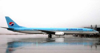 KOREAN AIR - BOEING B737-900 (HL7724) flight KAL769