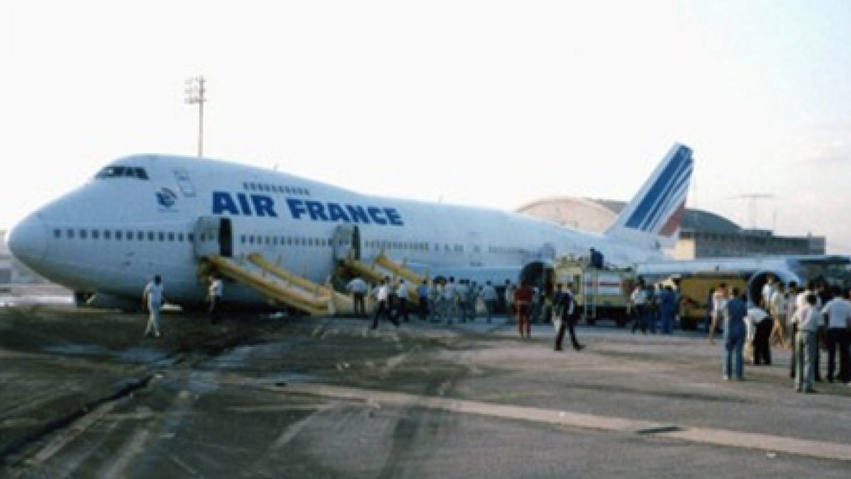 AIR FRANCE WORLD CUP 1998   B 747 128  F-BPVM COLLECTION VILAIN N° 329 