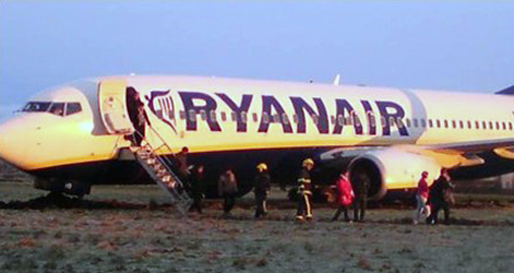 Ryanair – Boeing B737-800 (EI-DHD) flight FR772