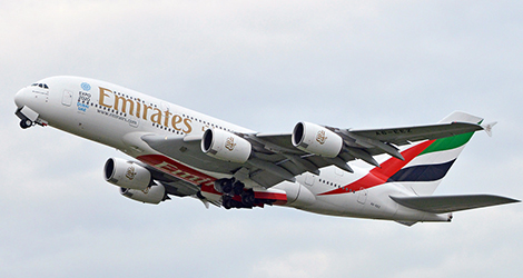 EMIRATES – Airbus A380-861 (A6-EEZ) flight EK131